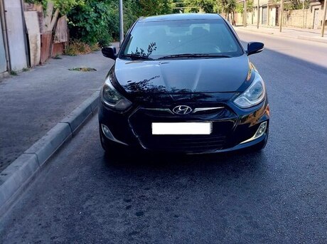 Hyundai Accent 2011