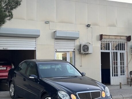 Mercedes E 240 2004