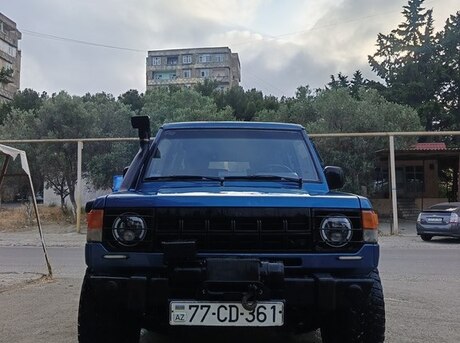Mitsubishi Pajero 1990