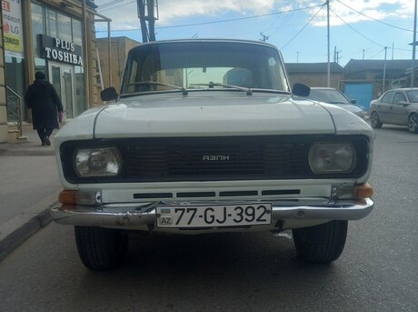 Moskvich 2140