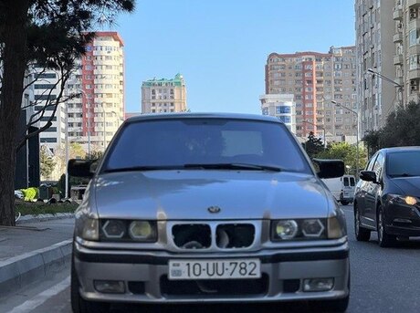 BMW 320 1991