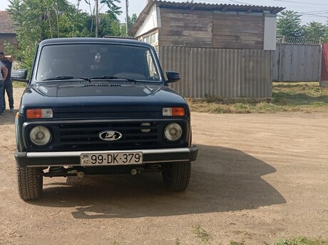 LADA (VAZ) Niva 2012
