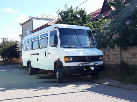 Mercedes 609 D 1992