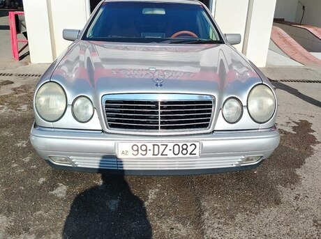 Mercedes E 240 1999