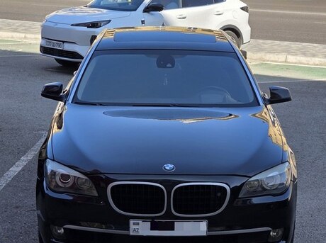 BMW 750