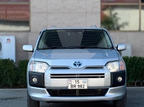 Toyota  2020