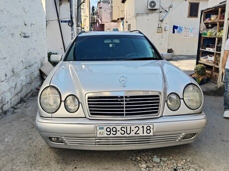 Mercedes E 240 1999