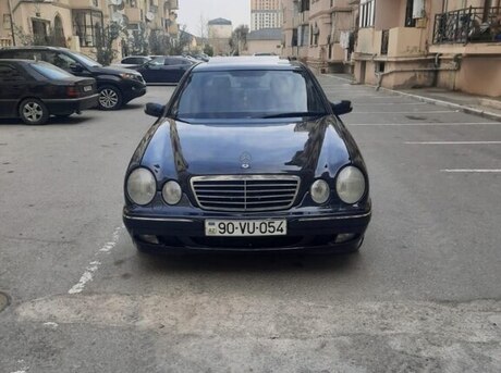 Mercedes E 240 2001