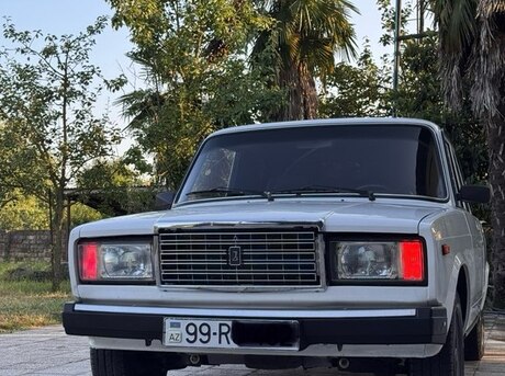 LADA (VAZ) 2107