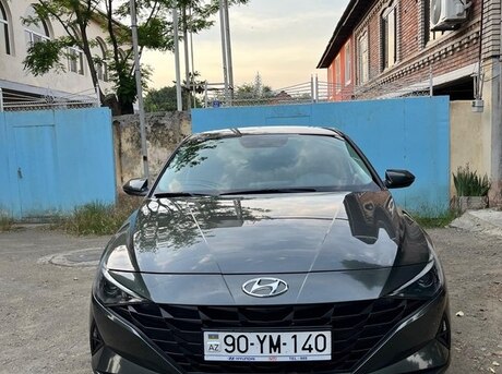 Hyundai Elantra 2021