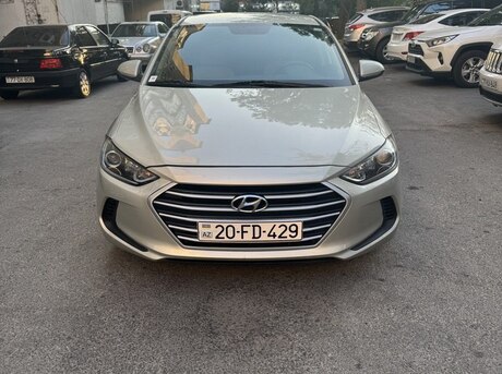 Hyundai Elantra 2017