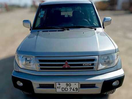 Mitsubishi Pajero io 1998