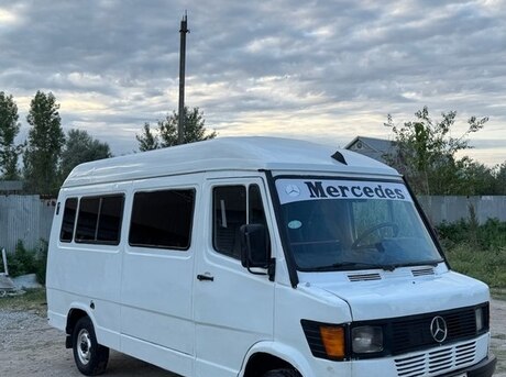 Mercedes 208 D 1994