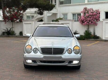 Mercedes E 220 d 2001