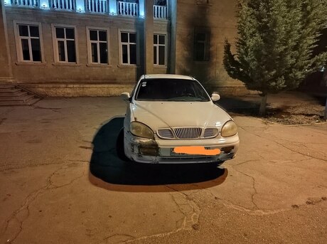 Daewoo Leganza 1998
