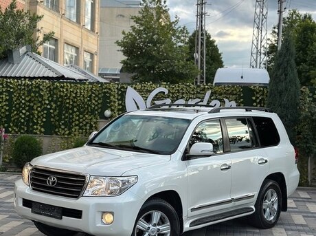 Toyota Land Cruiser 2013