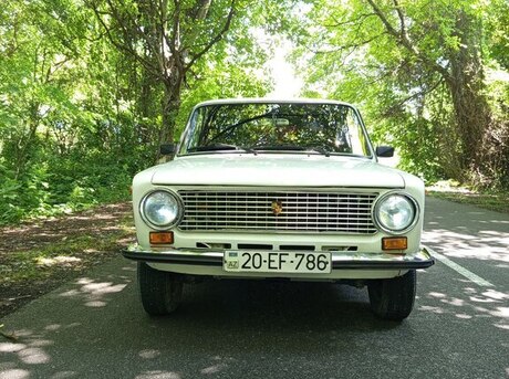 LADA (VAZ) 21013 1982