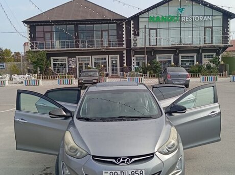 Hyundai Elantra 2015