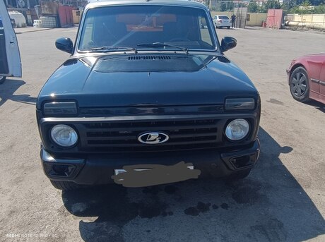 LADA (VAZ) Niva 2001