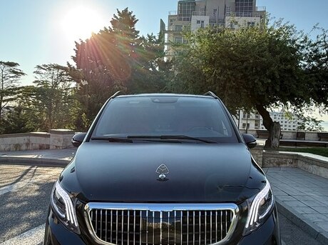Mercedes V 220