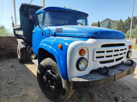 ZIL 130