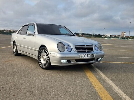 Mercedes E 270 2001