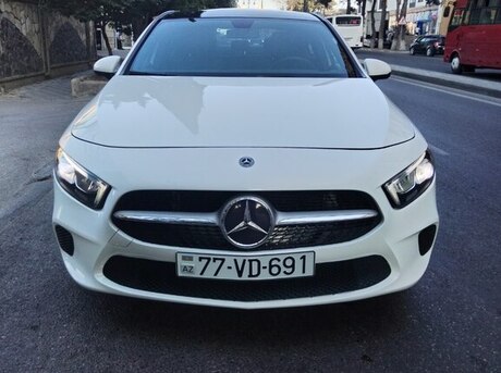 Mercedes A 220