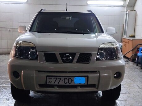 Nissan X-Trail 2012