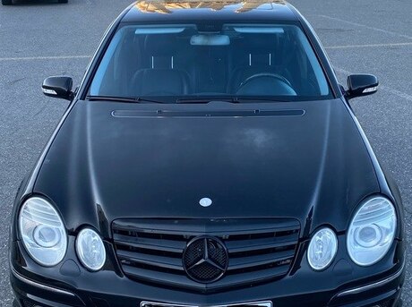 Mercedes E 500 2003