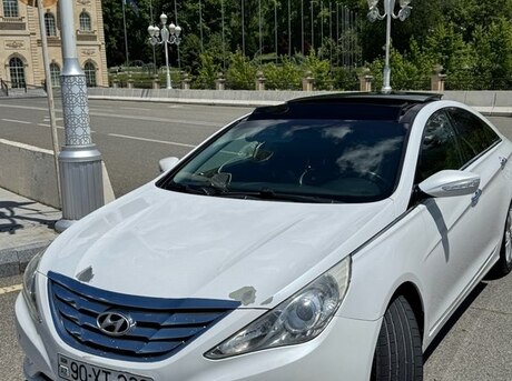 Hyundai Sonata 2010