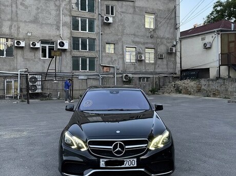 Mercedes E 200