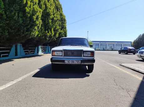 LADA (VAZ) 2107