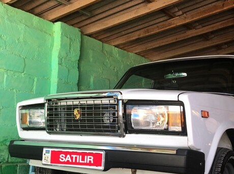 LADA (VAZ) 2107