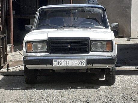 LADA (VAZ) 2107