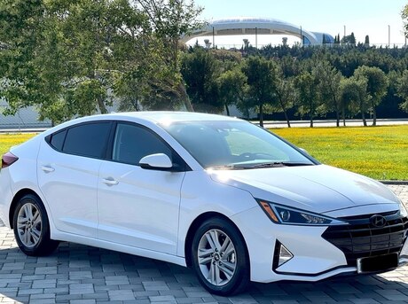 Hyundai Elantra 2019