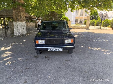 LADA (VAZ) 2107