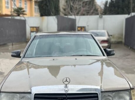 Mercedes E 260 1986