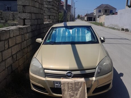 Opel Astra 2004