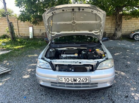 Opel Astra 1998