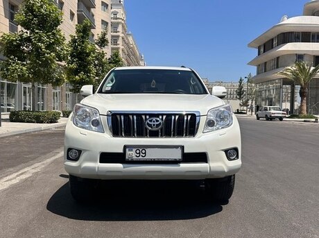 Toyota Land Cruiser Prado 2011