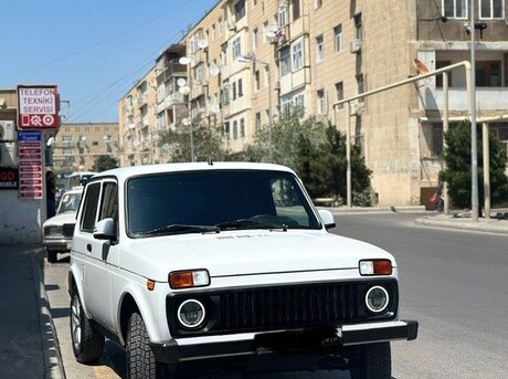 LADA (VAZ) Niva 2013
