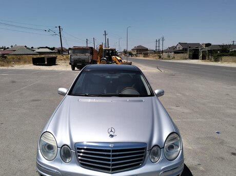 Mercedes E 240 2002