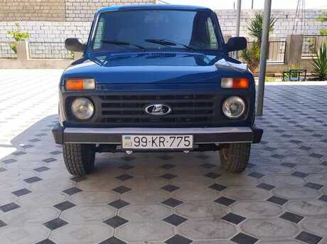 LADA (VAZ) Niva 2010