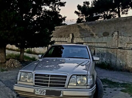Mercedes E 220 1995