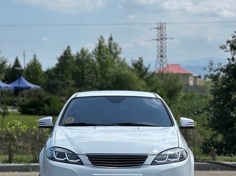 Daewoo Gentra 2014