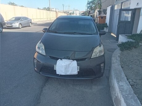 Toyota Prius 2012
