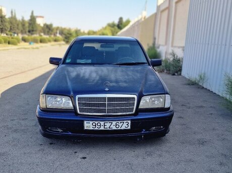 Mercedes C 180