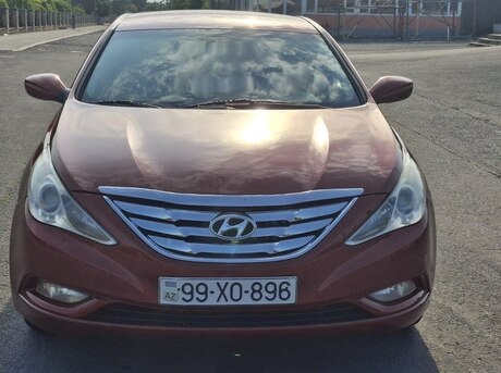 Hyundai Sonata 2011