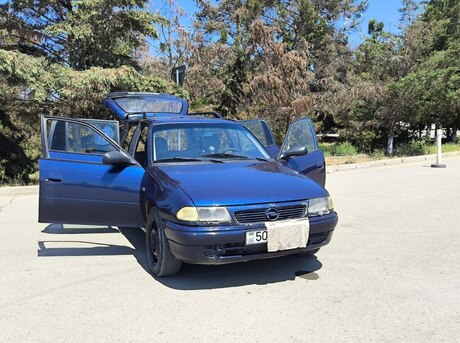 Opel Astra 1996