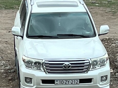 Toyota Land Cruiser 2011